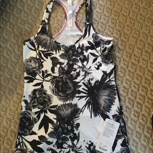 Brand New Lululemon Workout Top Size 10